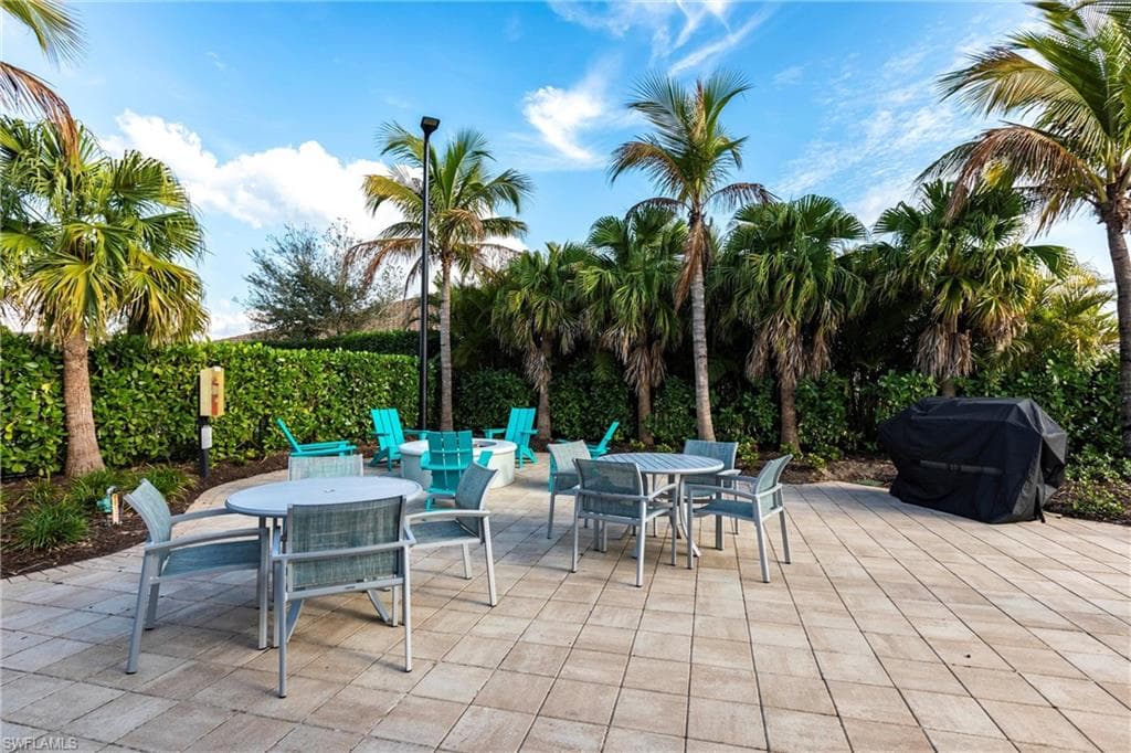 10267 Bonavie Cove DR, FORT MYERS FL 33966-45