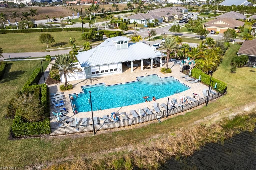 10267 Bonavie Cove DR, FORT MYERS FL 33966-46