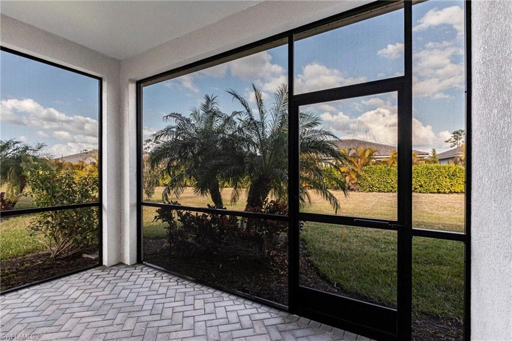10267 Bonavie Cove DR, FORT MYERS FL 33966-32