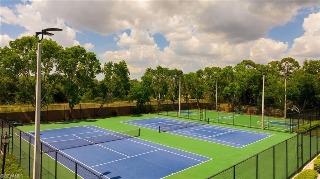 15841 Hampton View CT, FORT MYERS FL 33908-3