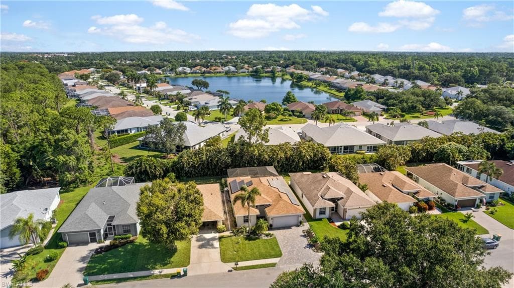 160 Stanhope CIR, NAPLES FL 34104-32