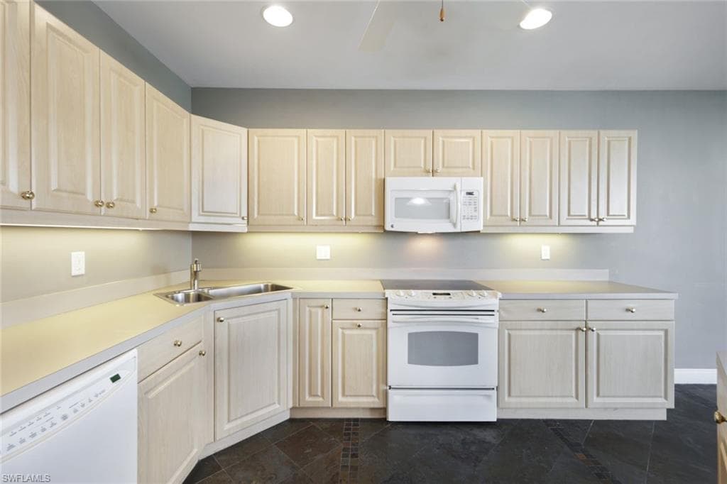 3623 Edgewood AVE, FORT MYERS FL 33916-11