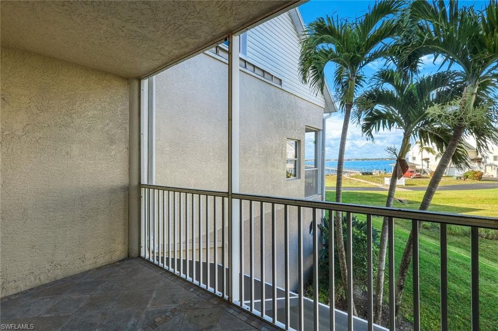 3623 Edgewood AVE, FORT MYERS FL 33916-17