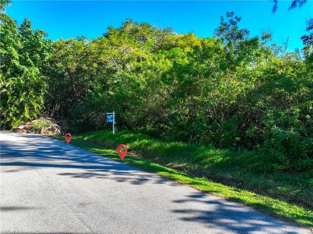 1552 Bembury DR, NAPLES FL 34102-3