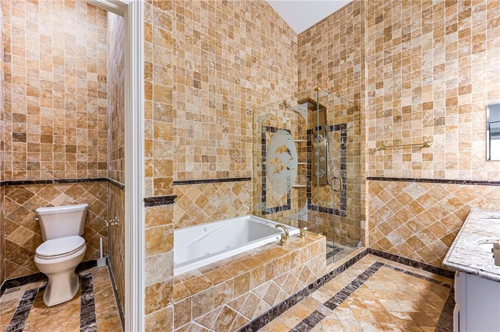 15028 Savannah DR, NAPLES FL 34119-20