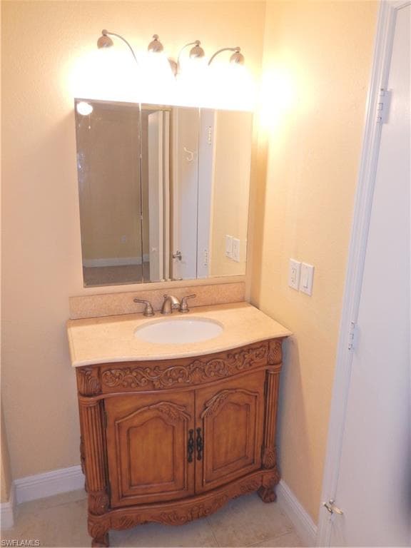 12571 Equestrian CIR # 902, FORT MYERS FL 33907-14