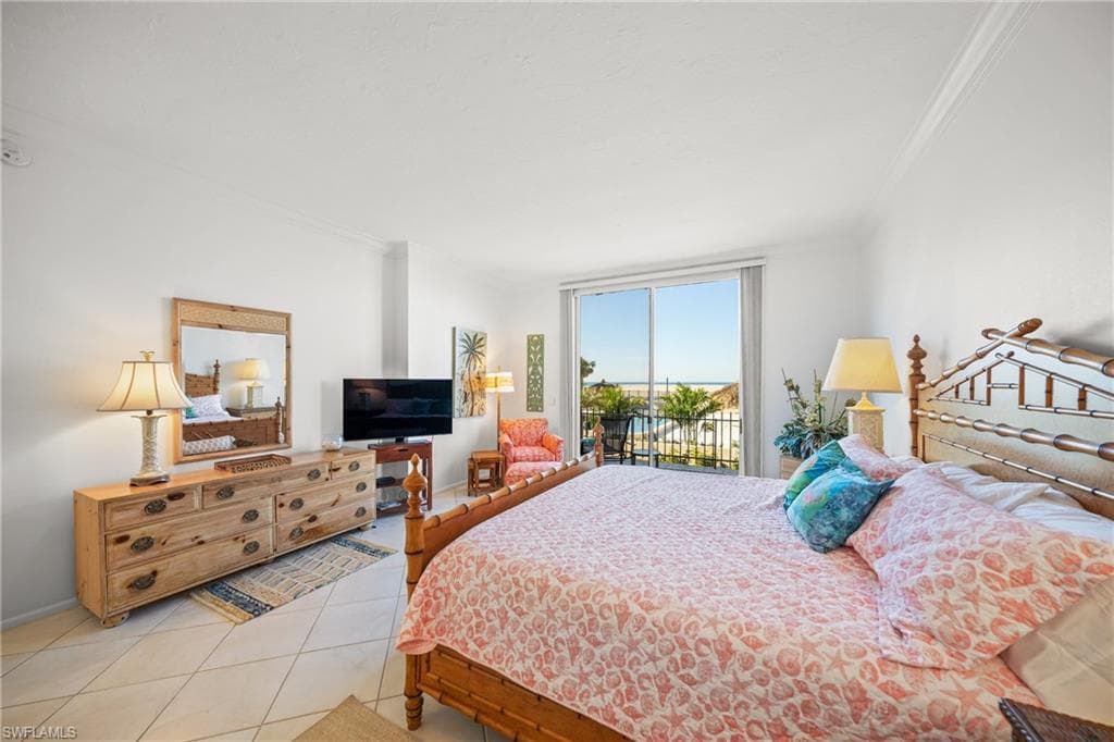 1212 BENJAMIN FRANKLIN DR # 102, SARASOTA FL 34236-25