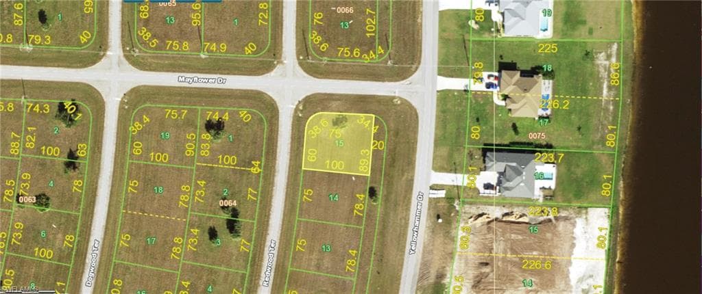 10 Mayflower DR, PLACIDA FL 33946-1