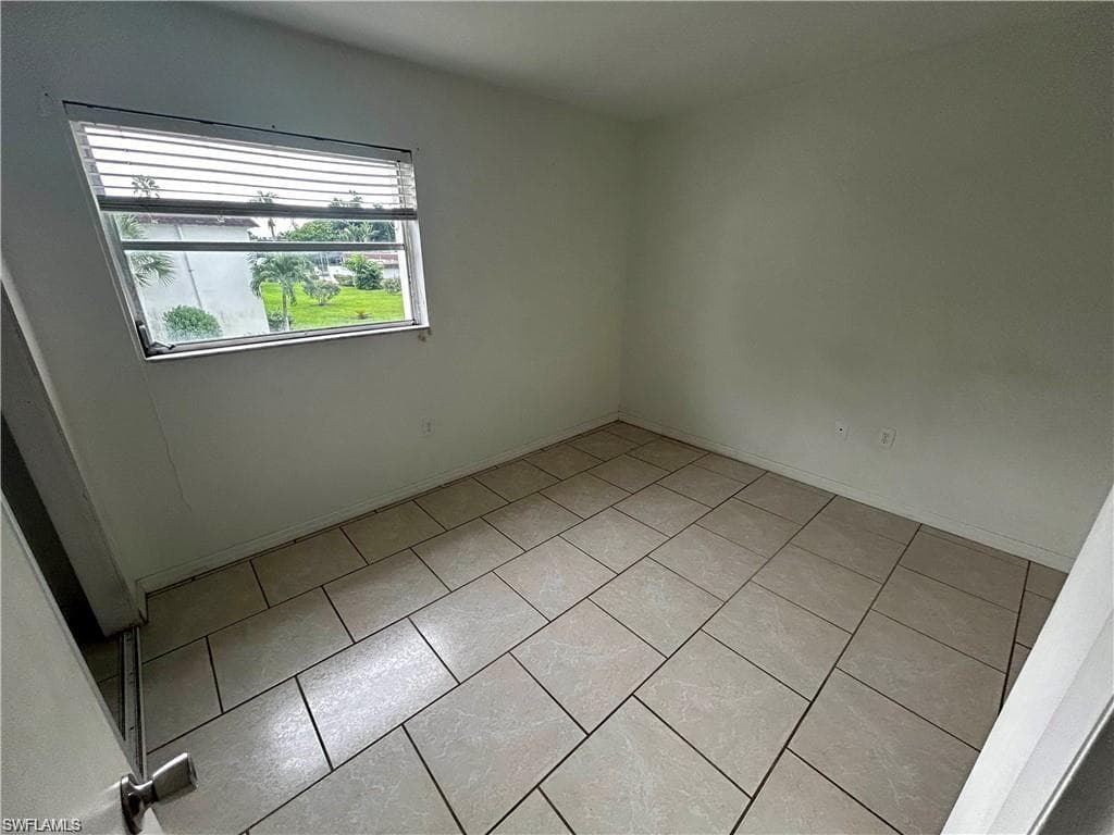 2828 Jackson ST # H5, FORT MYERS FL 33901-15