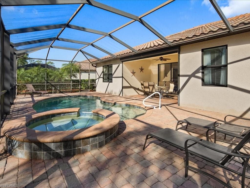 3827 Treasure Cove CIR, NAPLES FL 34114-26