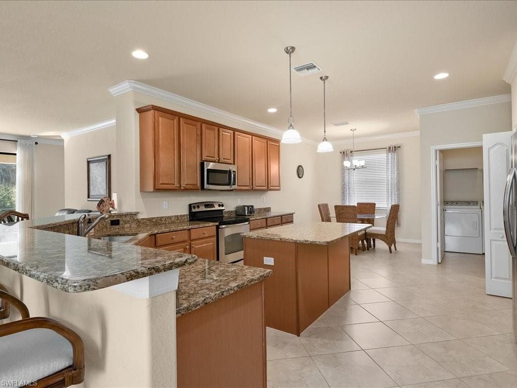 3827 Treasure Cove CIR, NAPLES FL 34114-4