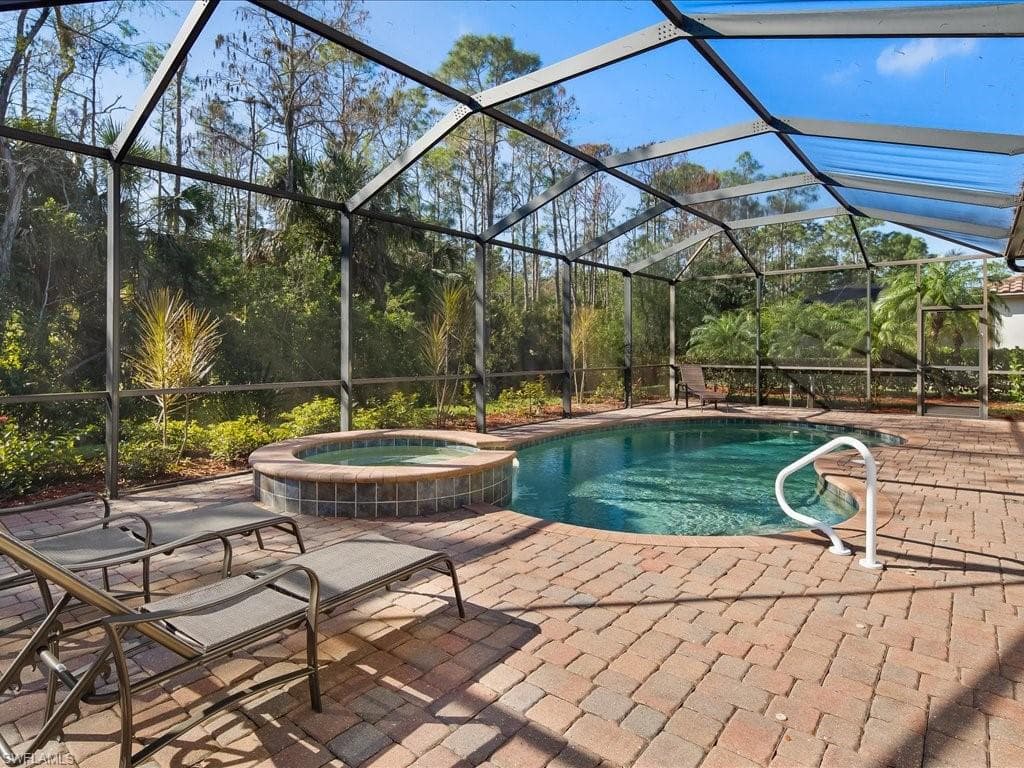 3827 Treasure Cove CIR, NAPLES FL 34114-29