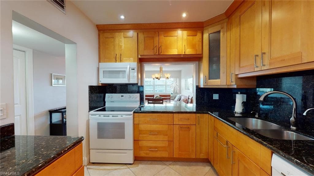 329 3RD ST SE # 402P, HALLANDALE BEACH FL 33009-3