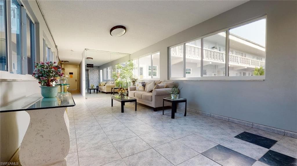 329 3RD ST SE # 402P, HALLANDALE BEACH FL 33009-20