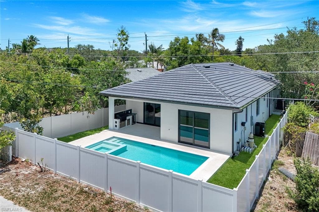 1312 Trail Terrace DR, NAPLES FL 34103-27