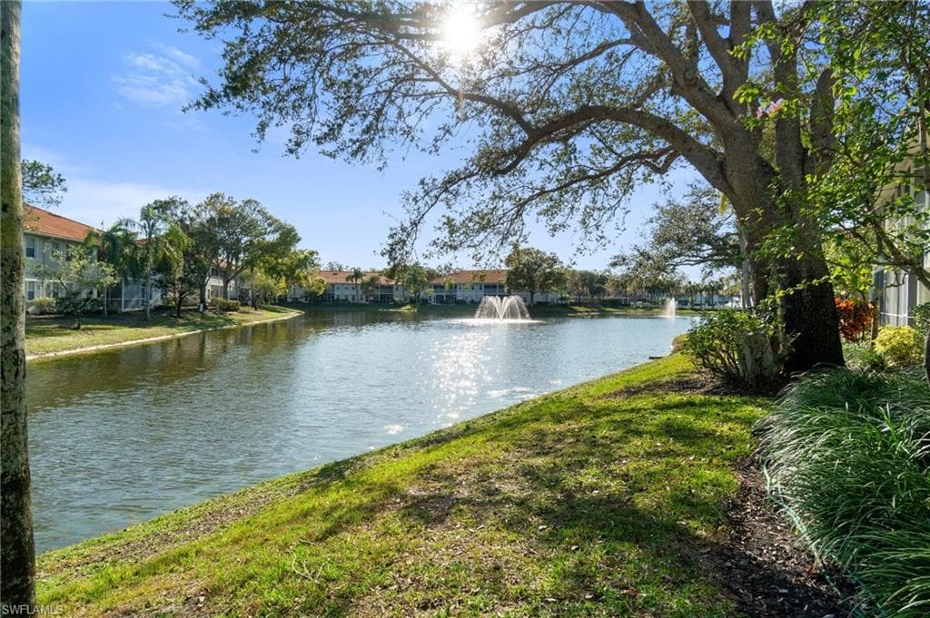 7696 Oleander Gate DR # K102, NAPLES FL 34109-31