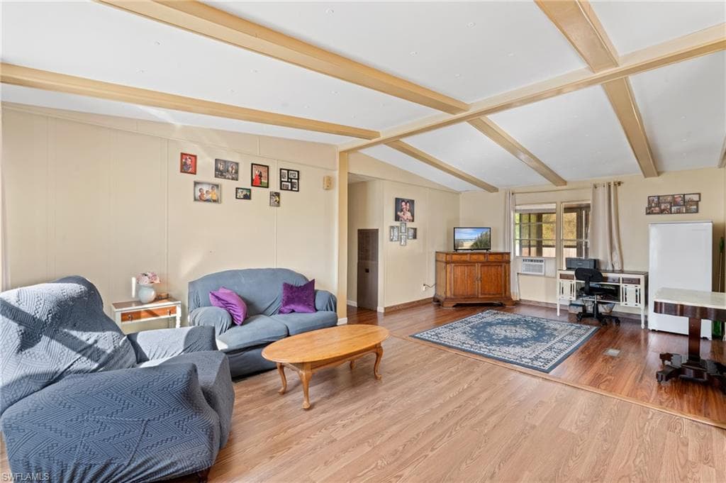 8405 Nault RD, NORTH FORT MYERS FL 33917-6