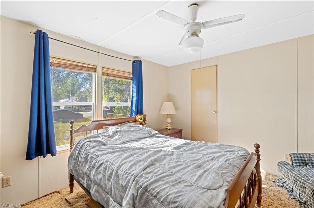 8405 Nault RD, NORTH FORT MYERS FL 33917-23