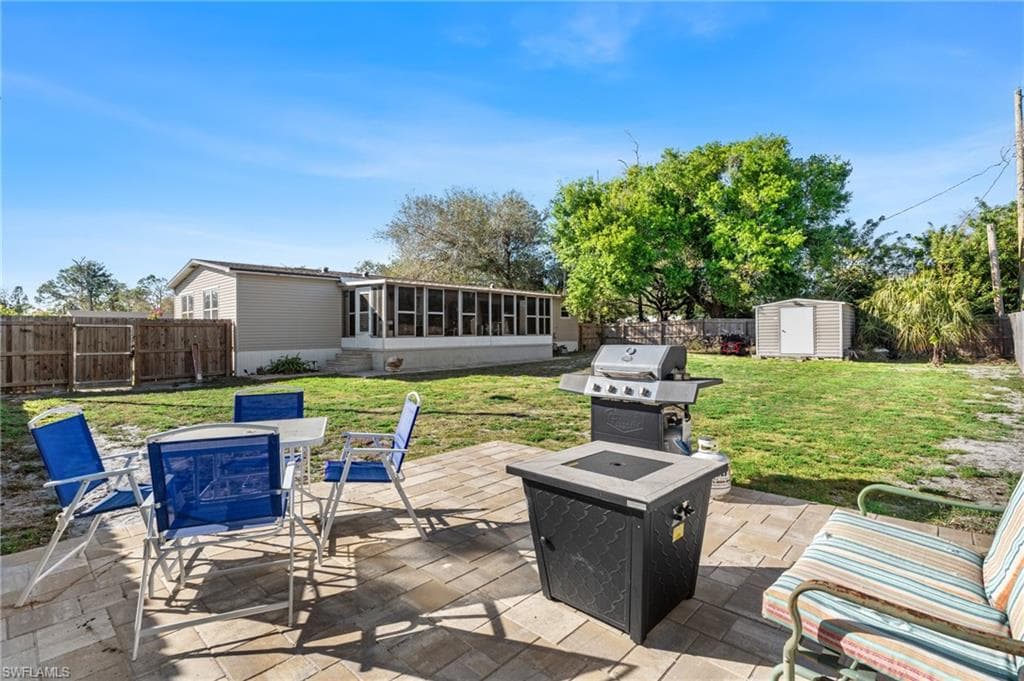 8405 Nault RD, NORTH FORT MYERS FL 33917-28