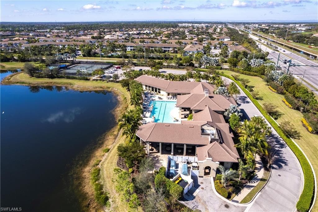 2351 Montserrat LN # 202, NAPLES FL 34120-46