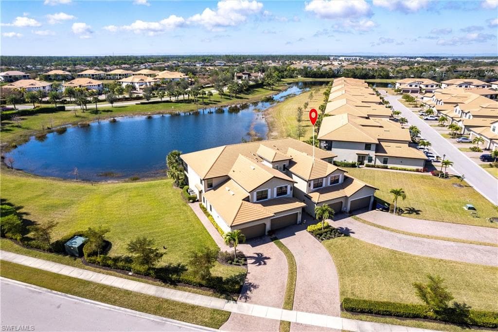 2351 Montserrat LN # 202, NAPLES FL 34120-34