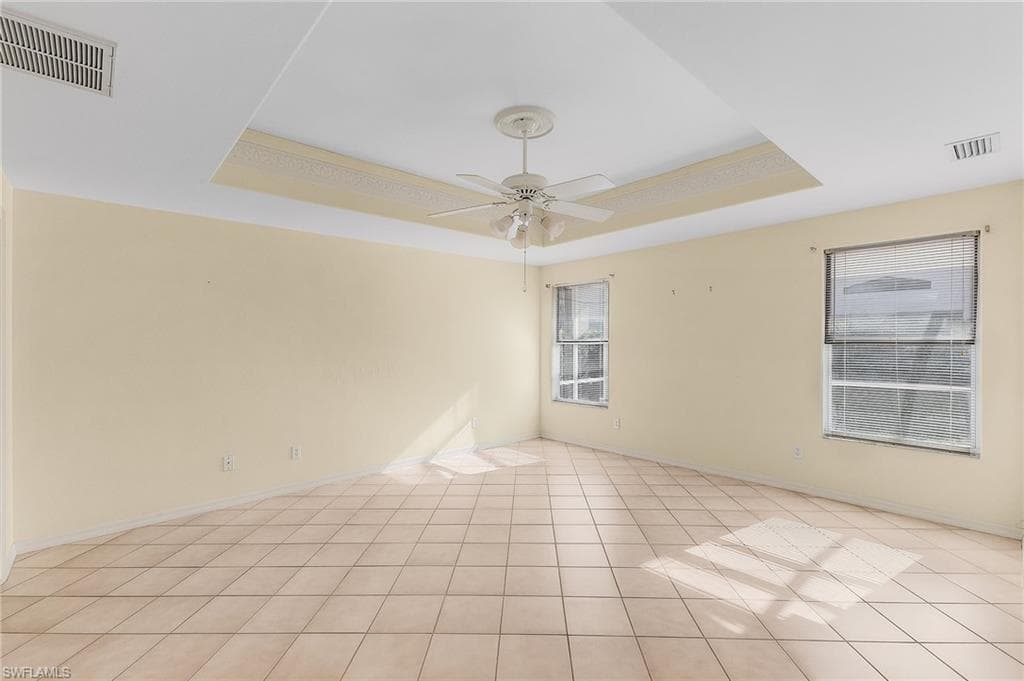 9439 Palm Island CIR-11