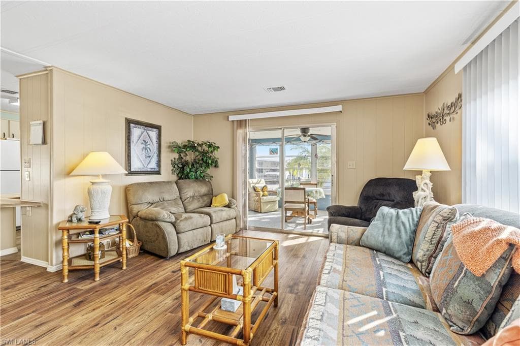 16045 Hibiscus WAY, NORTH FORT MYERS FL 33903-7