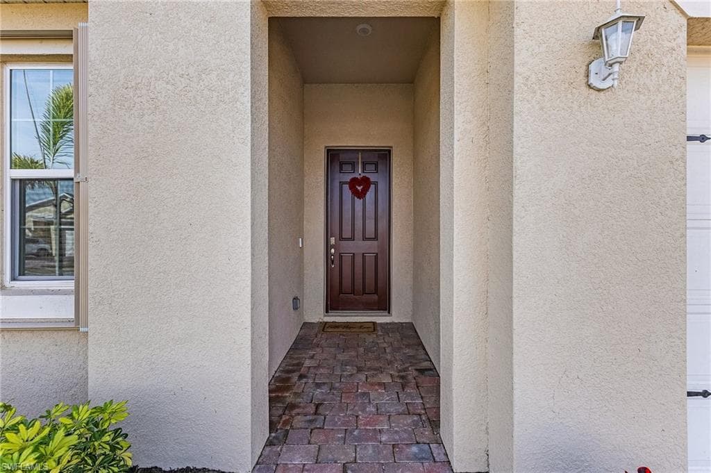 288 Spring Hill Lake LOOP, CAPE CORAL FL 33993-3