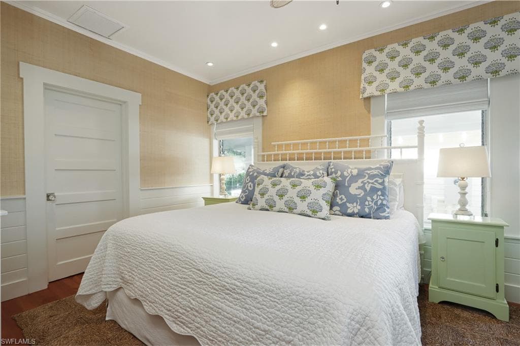 XXXX Eleventh AVE S, NAPLES FL 34102-7