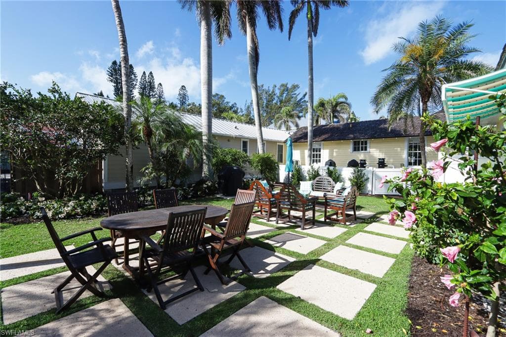 XXXX Eleventh AVE S, NAPLES FL 34102-24