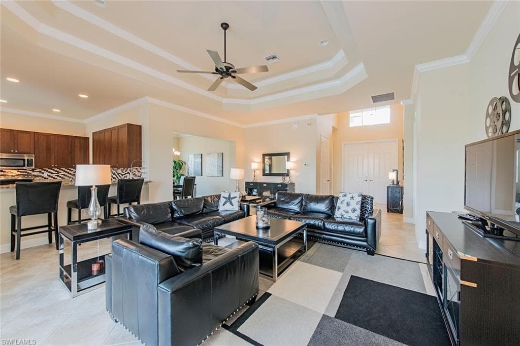 6559 Monterey PT, NAPLES FL 34105-1