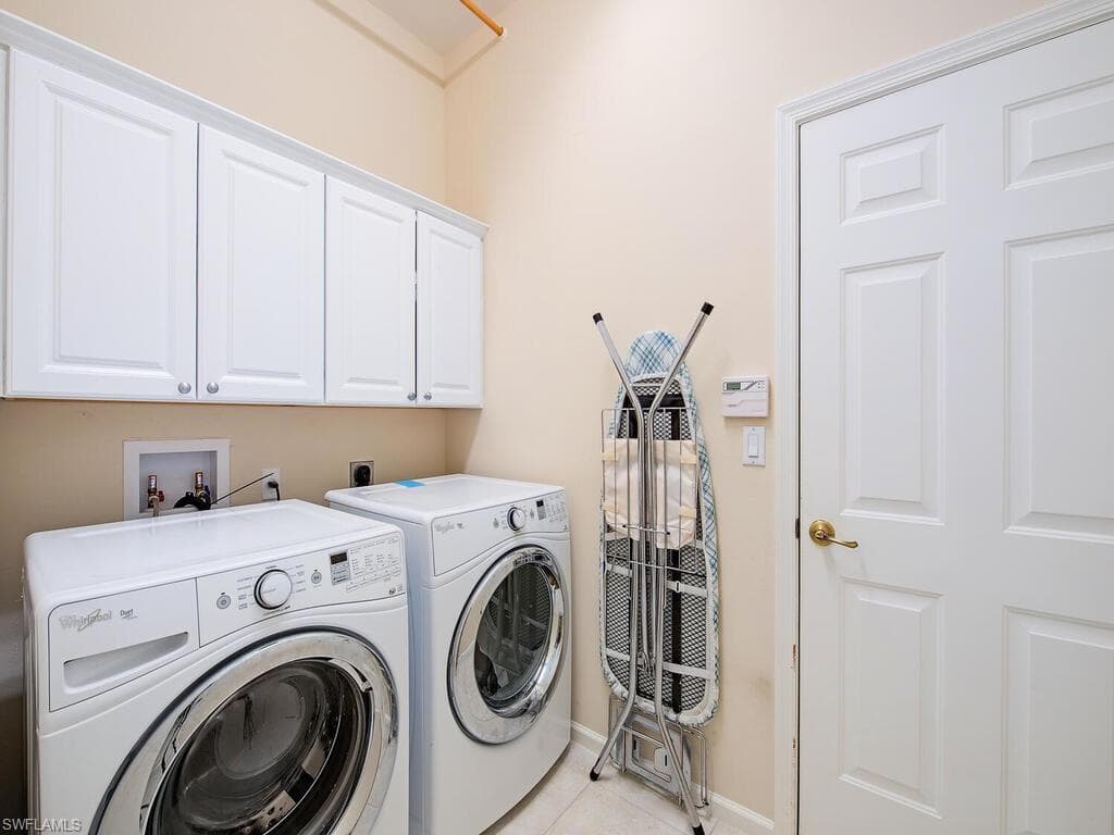 6431 Birchwood CT, NAPLES FL 34109-15
