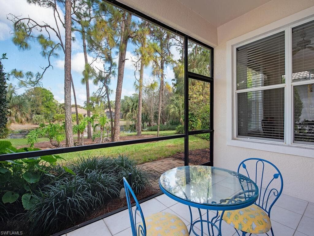 6431 Birchwood CT, NAPLES FL 34109-6