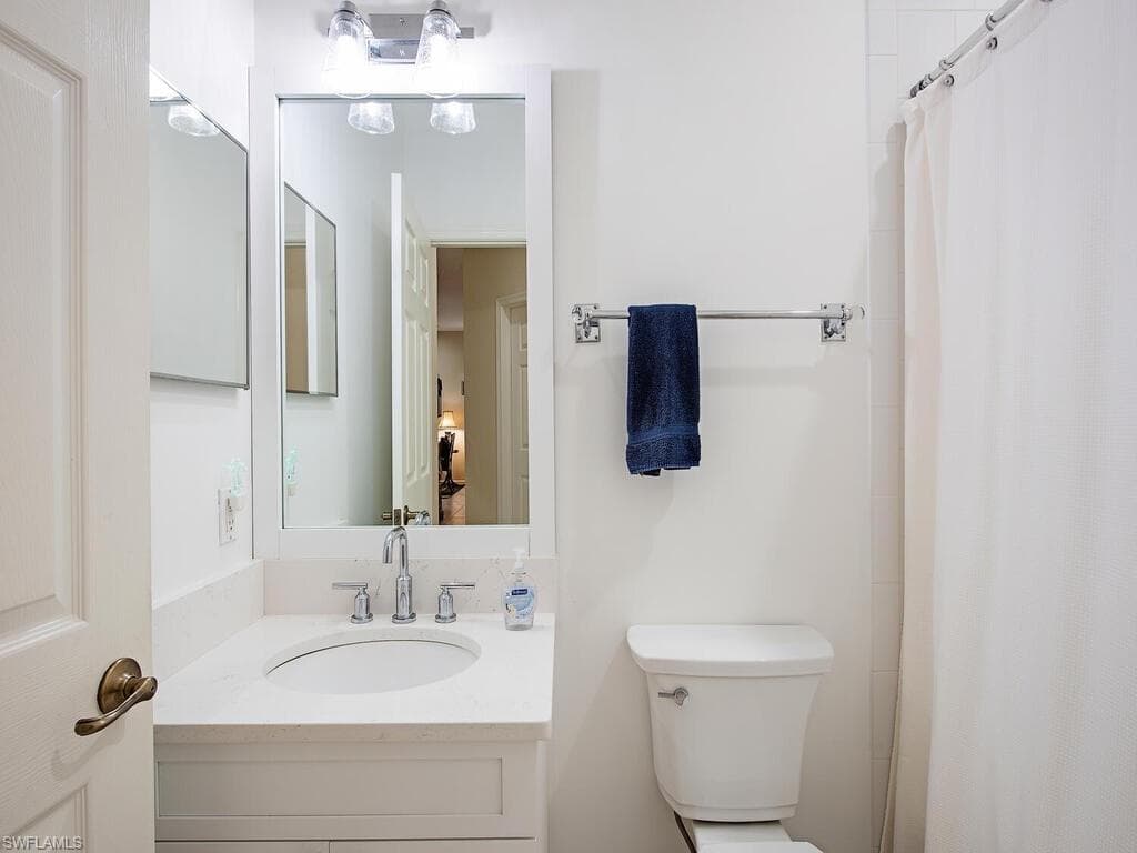6431 Birchwood CT, NAPLES FL 34109-14