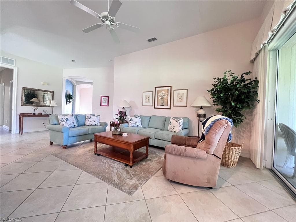 21341 Pelican Sound DR # 203, ESTERO FL 33928-6