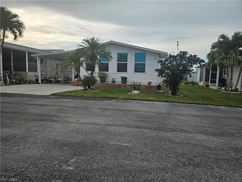 14 Peridot AVE, NAPLES FL 34114-1