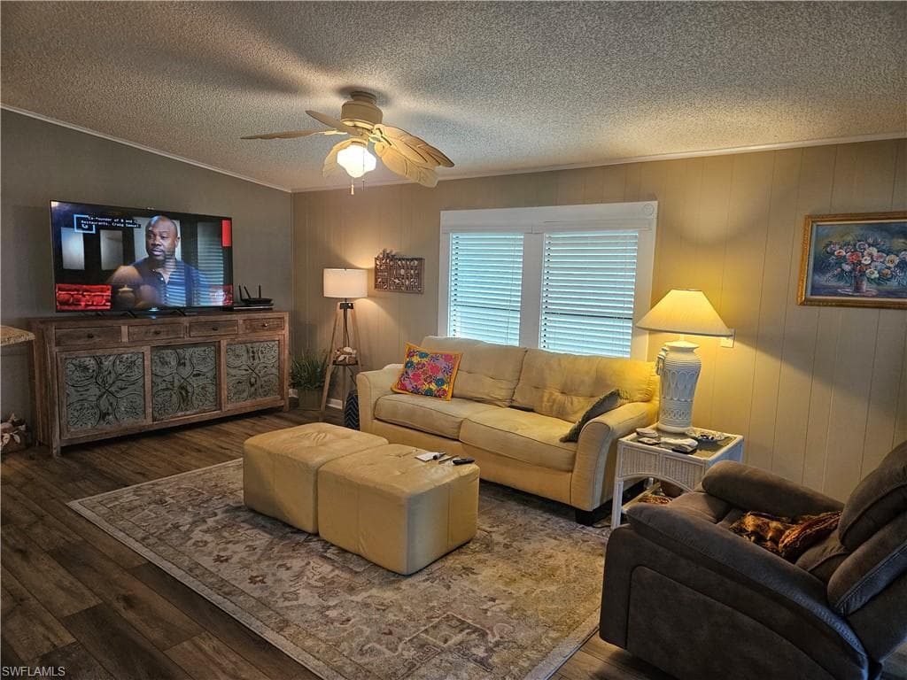 14 Peridot AVE, NAPLES FL 34114-15