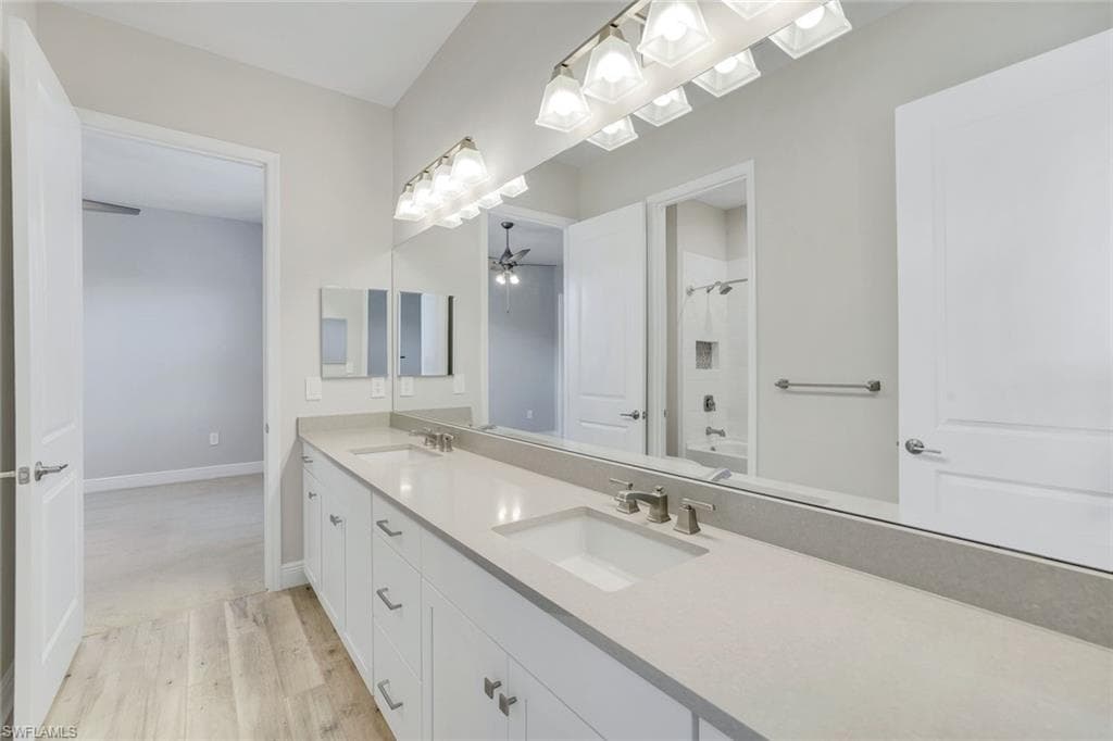 3959 Pegasus WAY, NAPLES FL 34120-23