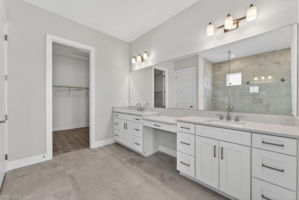 26891 Victoria PL-16