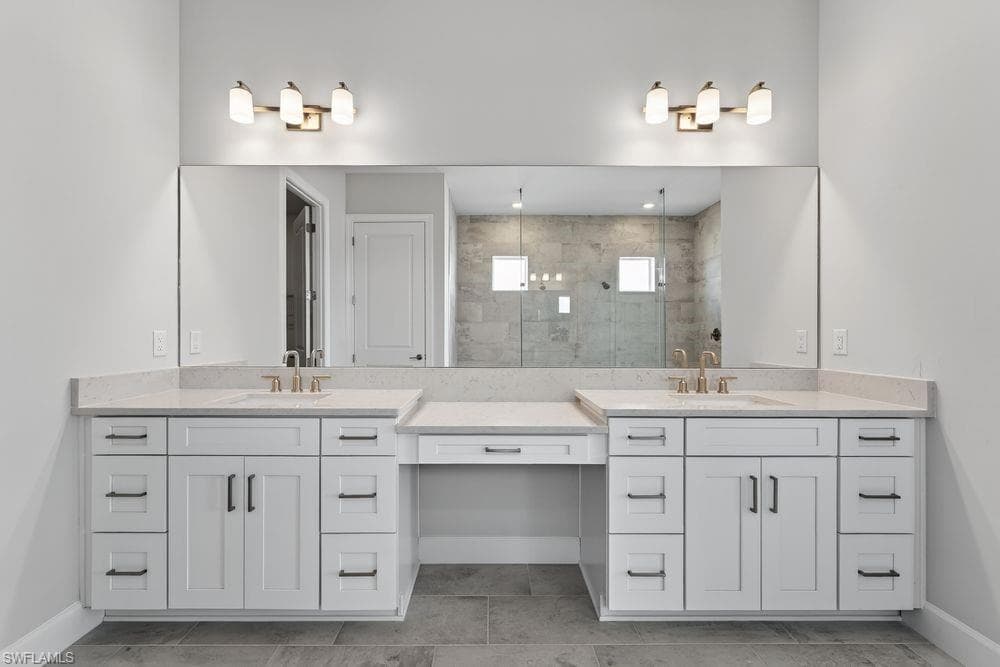 26891 Victoria PL-13
