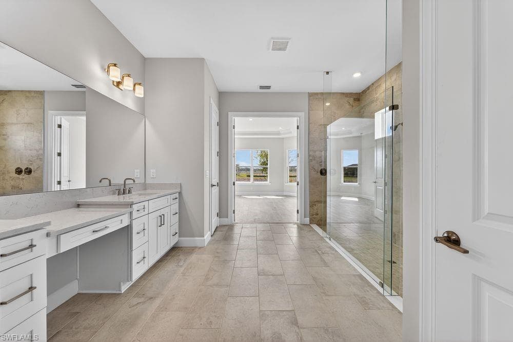 26891 Victoria PL-14