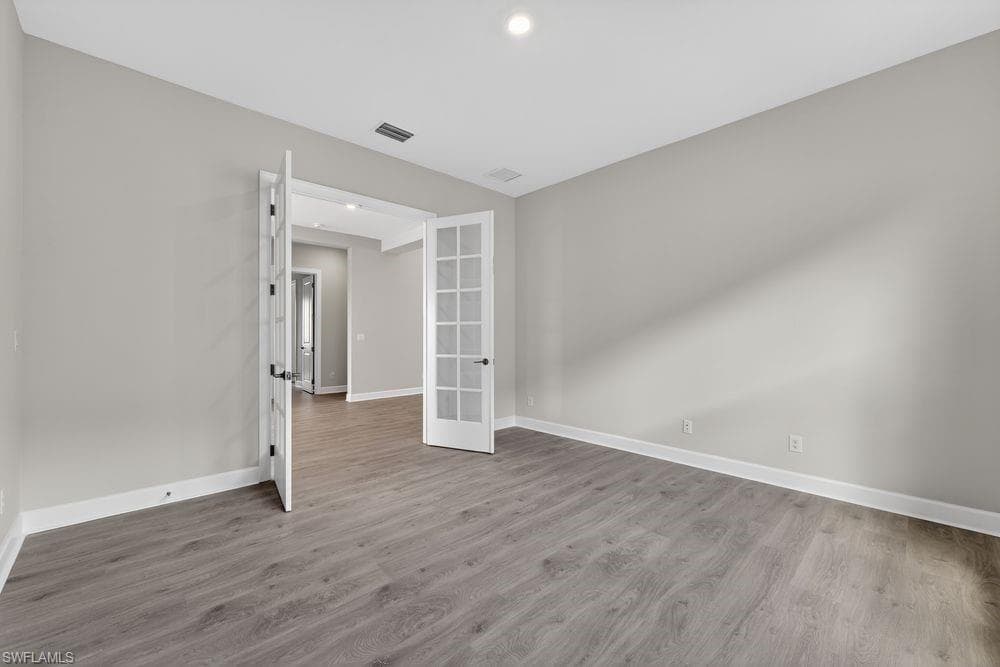26891 Victoria PL-10