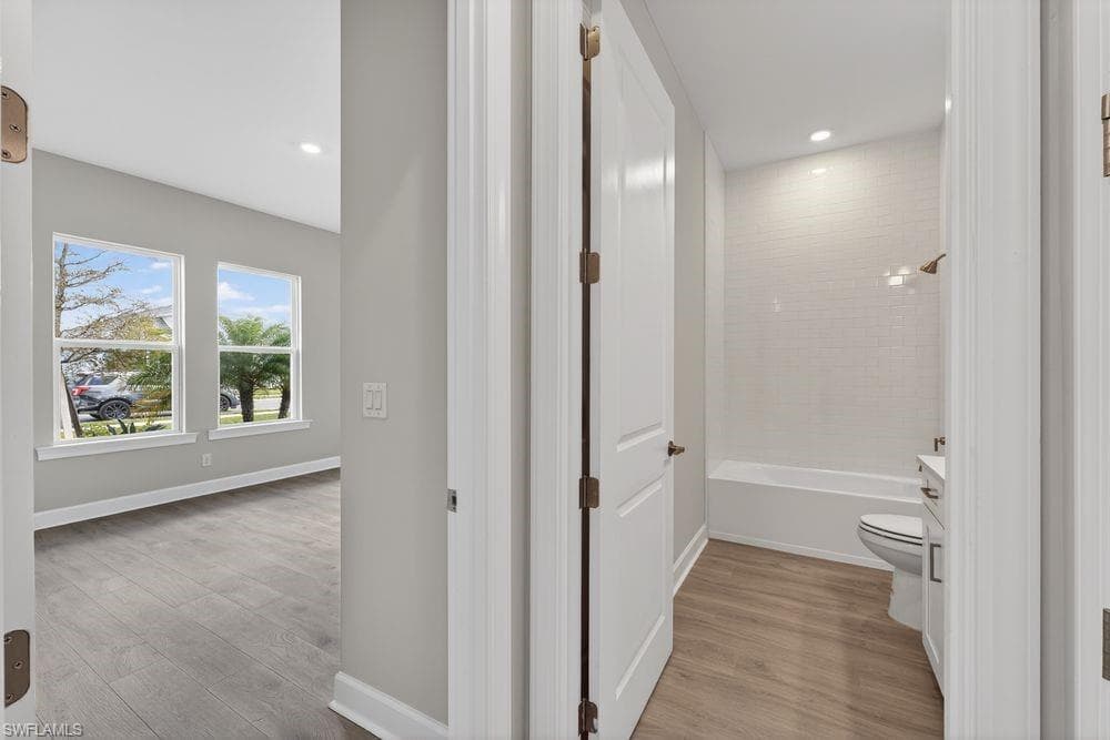 26891 Victoria PL-24