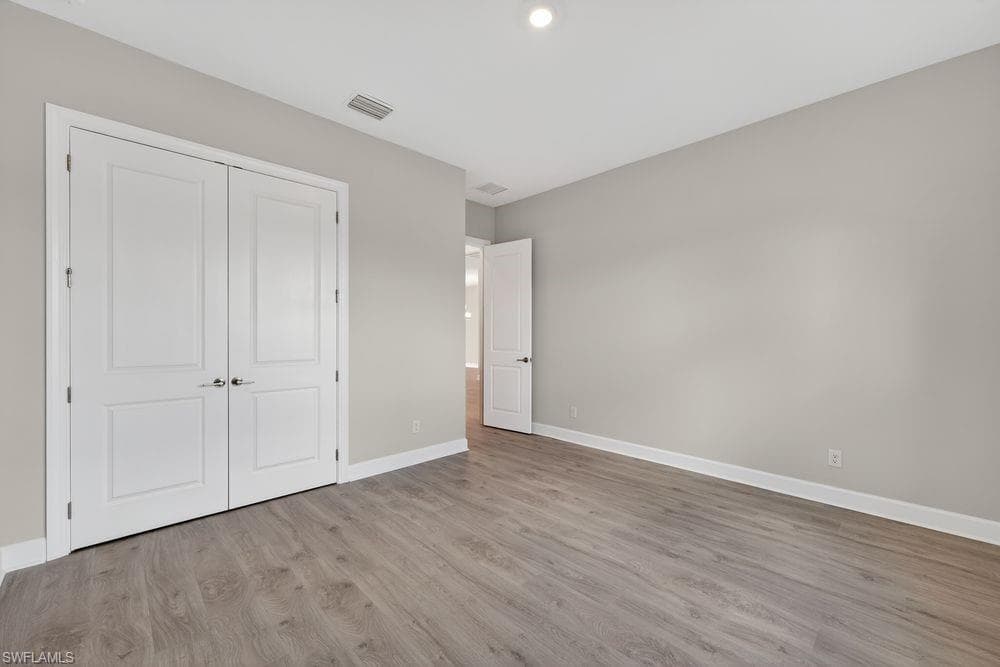 26891 Victoria PL-20