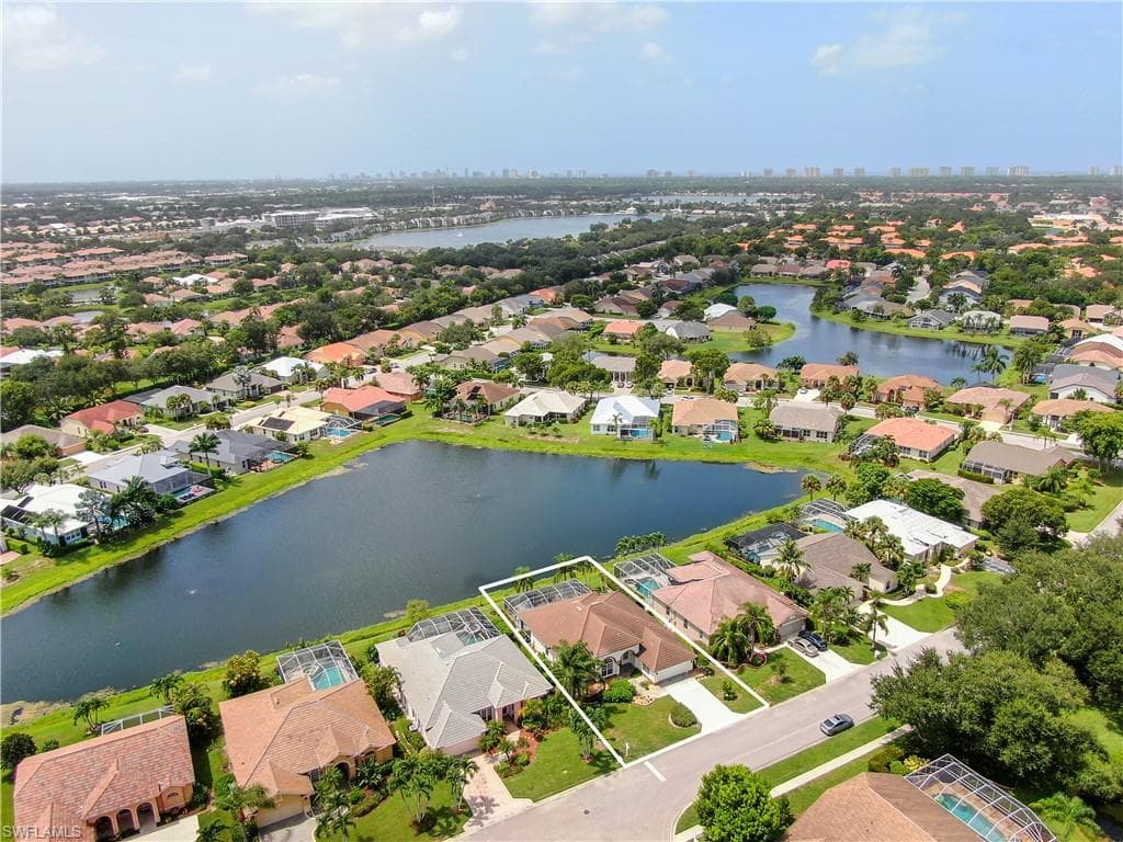 7699 Groves RD, NAPLES FL 34109-4