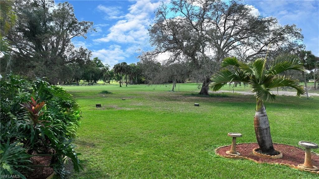 8 Park Lane CIR, LEHIGH ACRES FL 33936-37