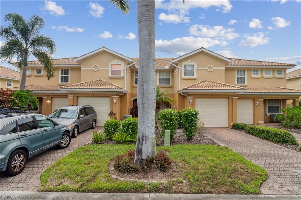 20048 Heatherstone WAY # 1, ESTERO FL 33928-22
