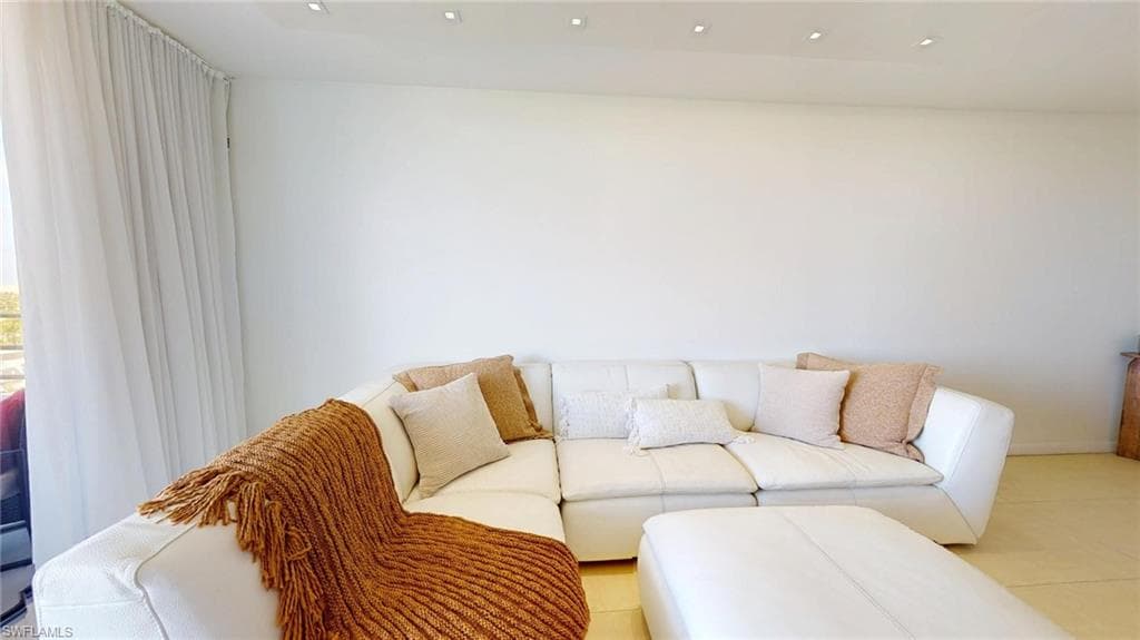 600 Three Islands BLVD # 803, HALLANDALE BEACH FL 33009-12