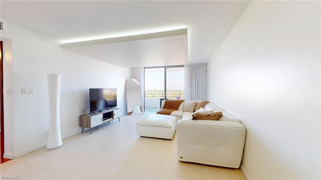 600 Three Islands BLVD # 803, HALLANDALE BEACH FL 33009-8