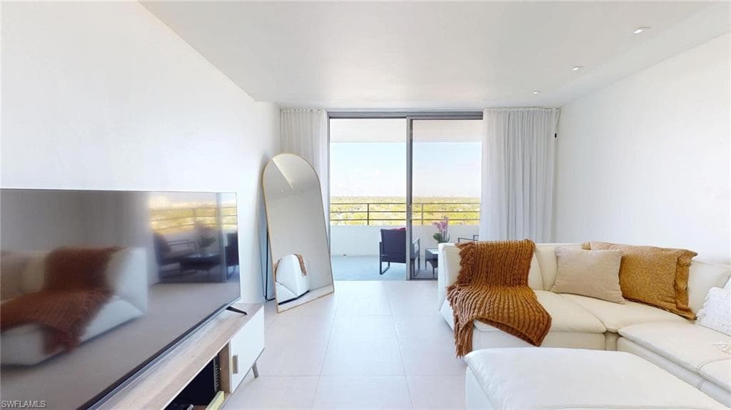 600 Three Islands BLVD # 803, HALLANDALE BEACH FL 33009-10